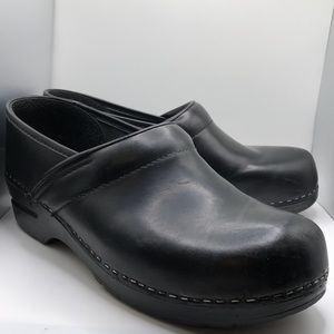 Dansko Occupational Clogs Solid Black Slip On Form Fitting Comfort Women 41 10.5